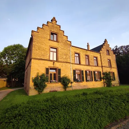 Herrenhaus Burg Vlatten 아파트