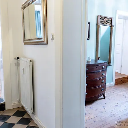 아파트 Herrenhaus Burg Vlatten *