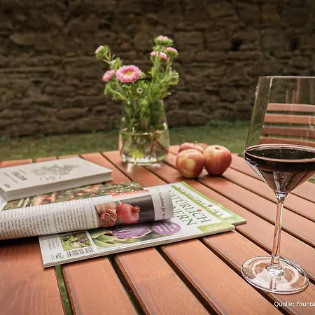 Herrenhaus Burg Vlatten 아파트